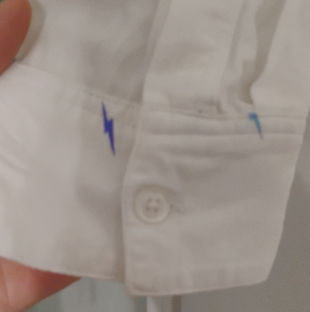 Rails Women's Rosci Lightning Print Button Down Shirt Sz S - Picture 3 of 5